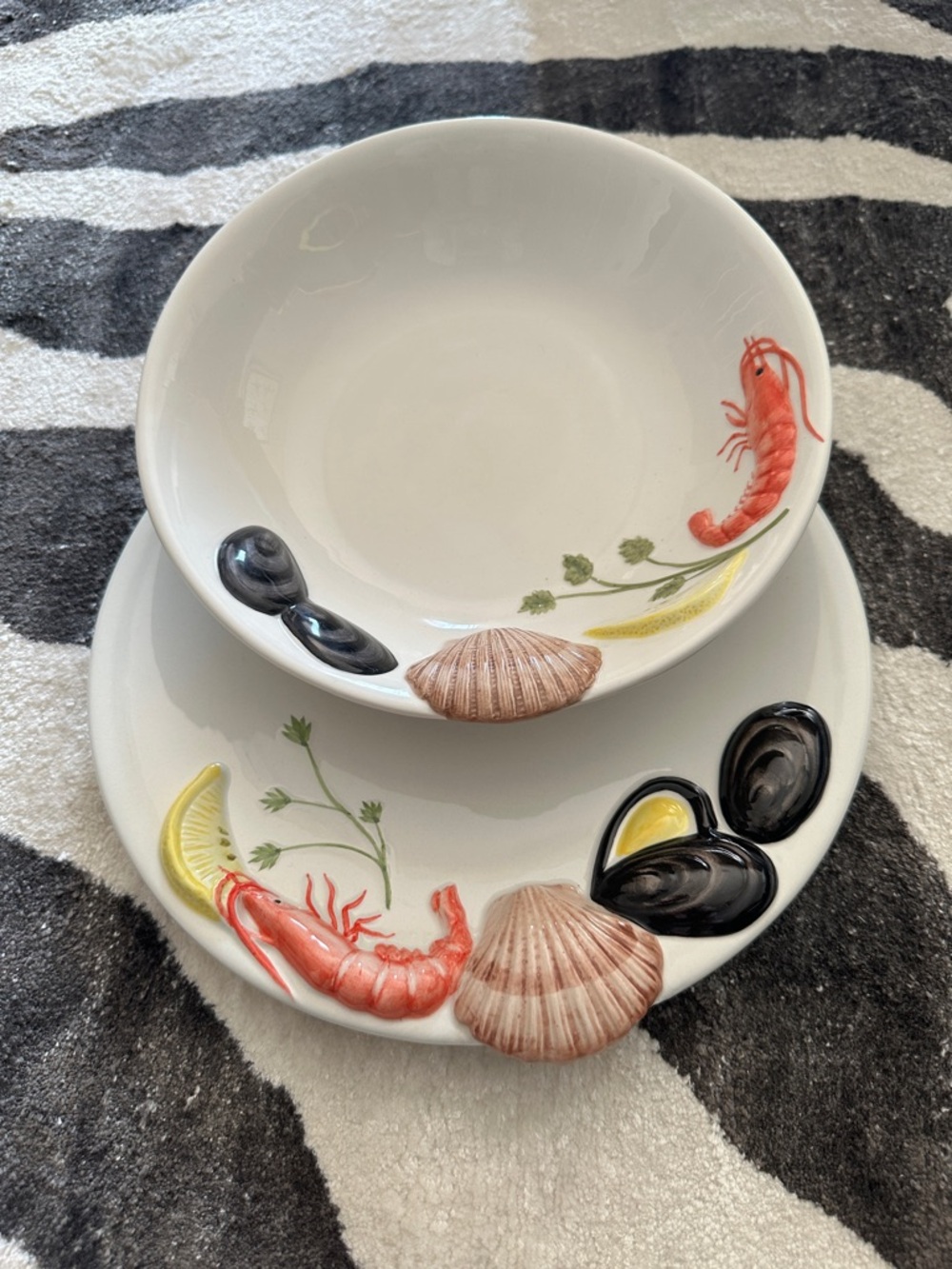 Seafood Accent Dinner Bowl and Plate Set 🦐🍋🌿🦪